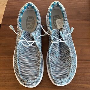NWOT Hey Dude Woven Blue and White Loafers
Men’s size 14